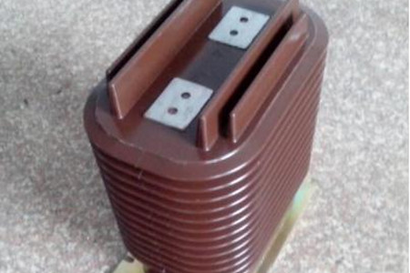 如何區(qū)分電壓互感器和電流互感器?